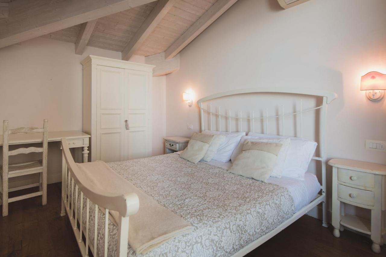 Villa Lilla Sulla Spiaggia Di San Vincenzo Luxury Exterior photo